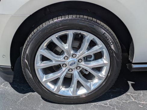 Used 2019 Ford Expedition Limited w/ Equipment Group 302A image 10