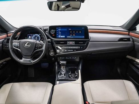 Used 2024 Lexus ES 300h w/ Premium Package FWD image 12