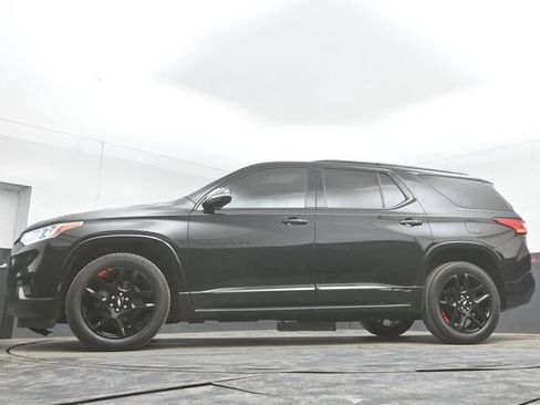 Used 2019 Chevrolet Traverse Premier w/ Redline Edition FWD image 48