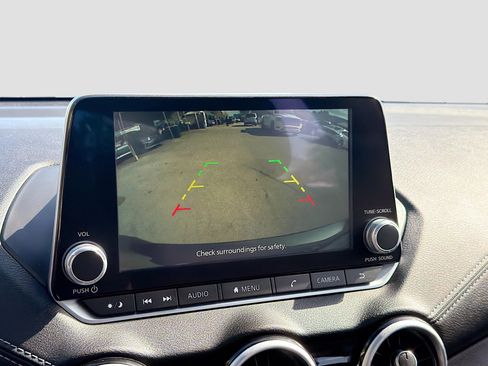 Used 2025 Nissan Sentra SV image 13