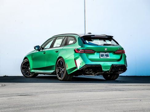 New 2026 BMW M5 Touring image 4