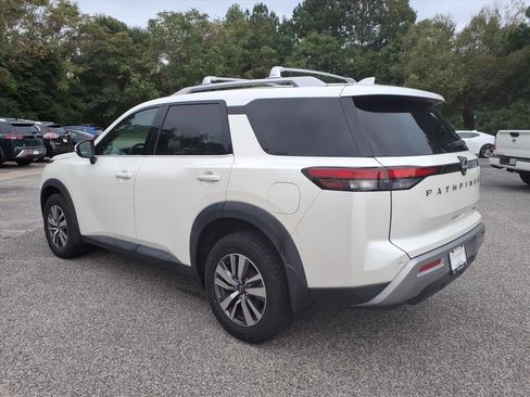 Used 2023 Nissan Pathfinder SL image 6