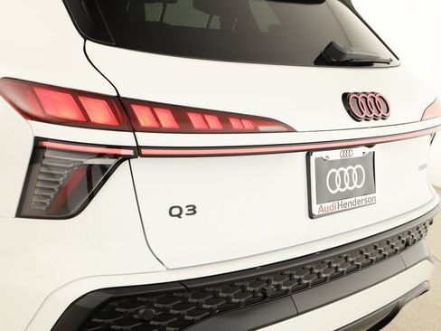 New 2026 Audi Q3 quattro 2.0T AWD/4WD image 34