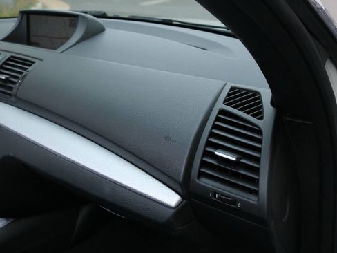 Used 2013 BMW 135i Convertible image 30