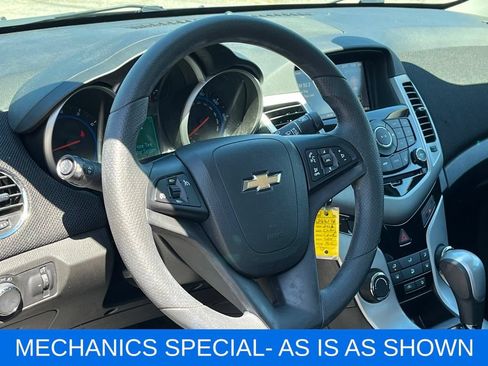 Used 2016 Chevrolet Cruze LT w/ Sun And Sound Package FWD image 17