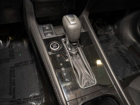 Certified 2024 Nissan Kicks SV image 15