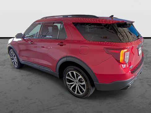 Used 2023 Ford Explorer ST image 11