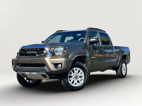 Used 2012 Toyota Tacoma 4x4 Double Cab w/ SR5 Pkg image 9