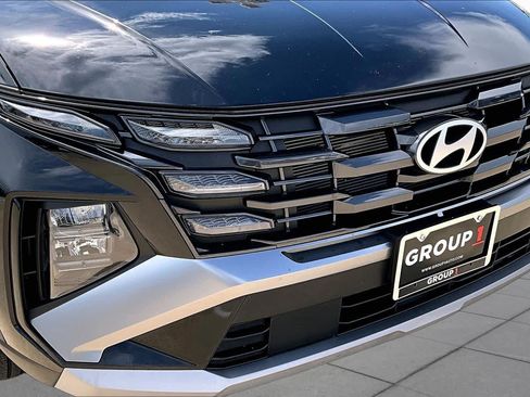 Certified 2025 Hyundai Tucson SE FWD image 29