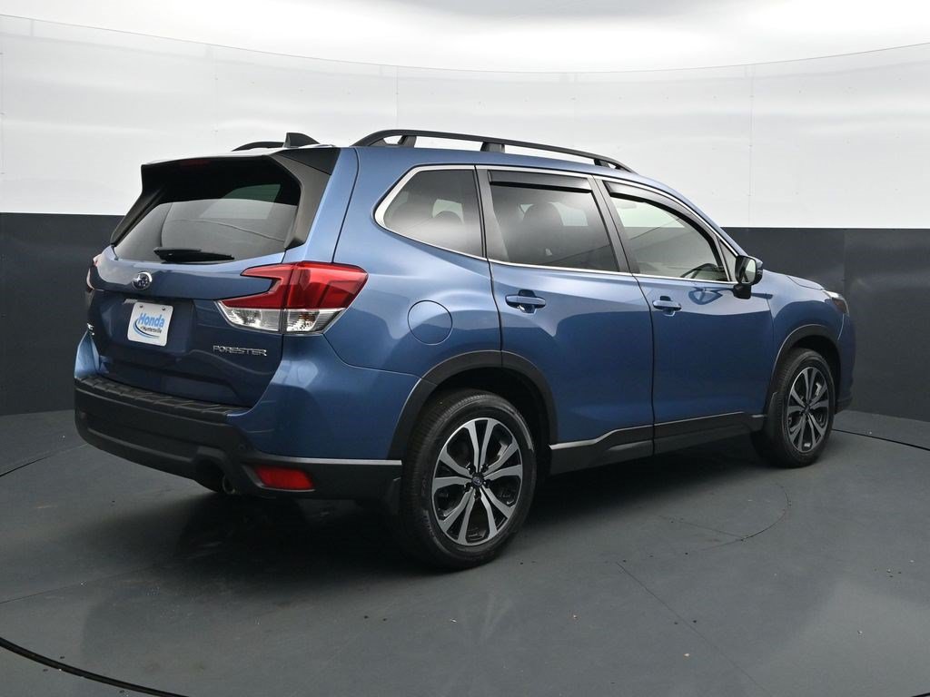 Used 2024 Subaru Forester Limited AWD/4WD image 7