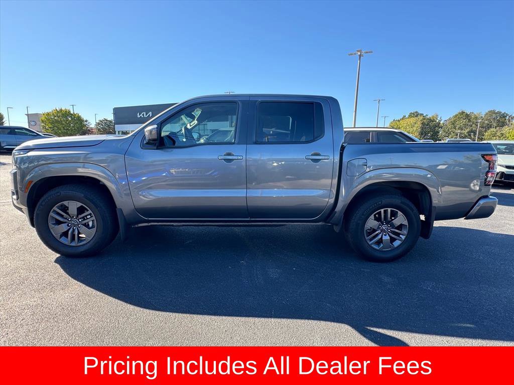 Used 2025 Nissan Frontier SV RWD image 6