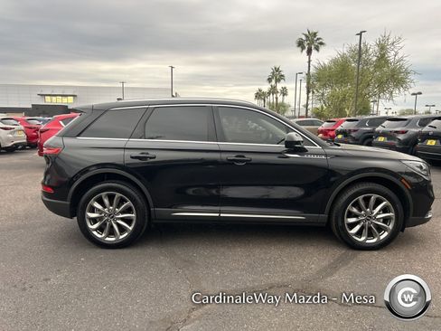 Used 2021 Lincoln Corsair FWD w/ Premium Package image 8