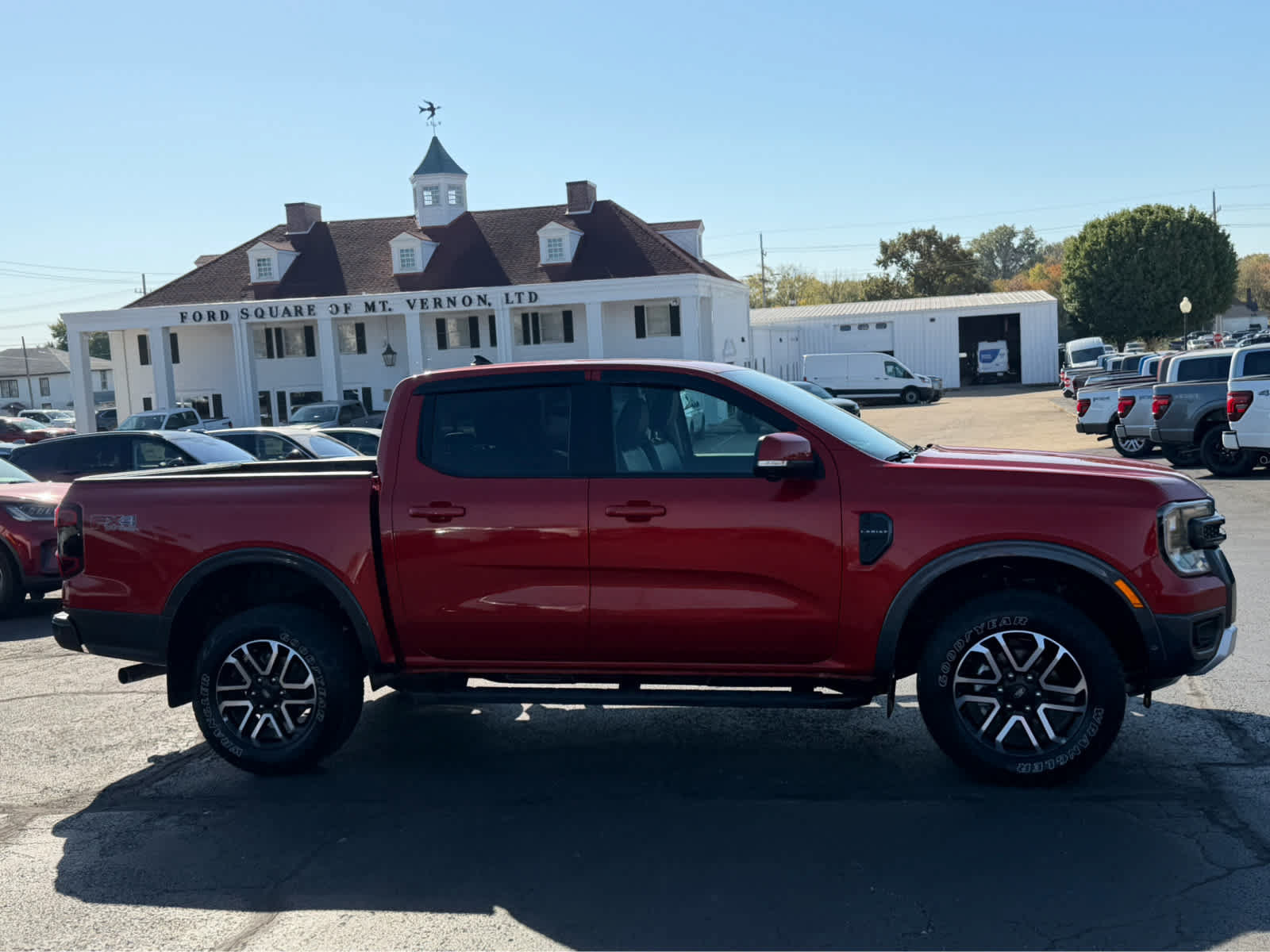 Used 2024 Ford Ranger Lariat w/ FX4 Off-Road Package AWD/4WD image 5