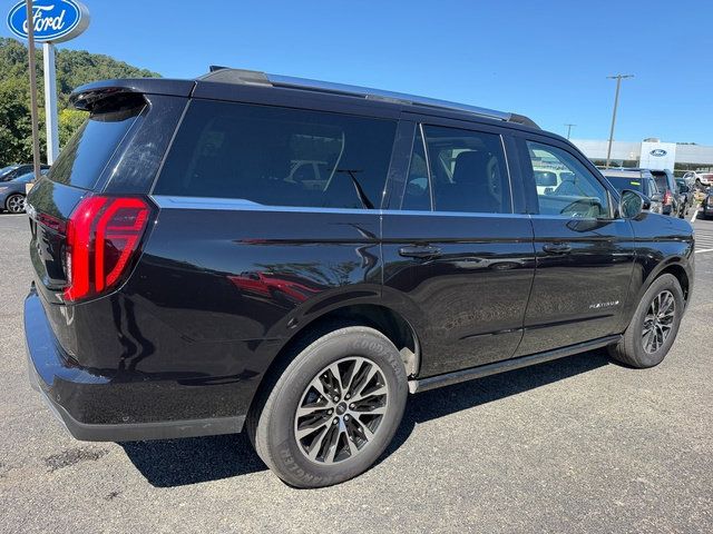 Used 2025 Ford Expedition Platinum AWD/4WD image 8