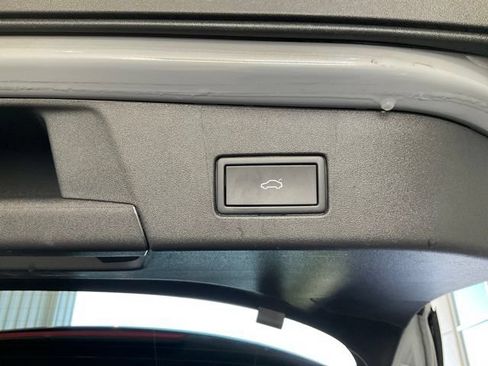 Used 2022 Volkswagen ID.4 Pro S RWD image 20