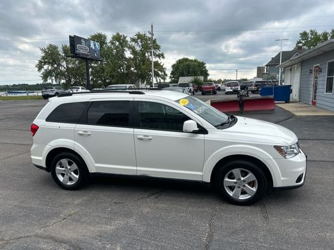 Used 2012 Dodge Journey SXT w/ Popular Equipment Group FWD image 8