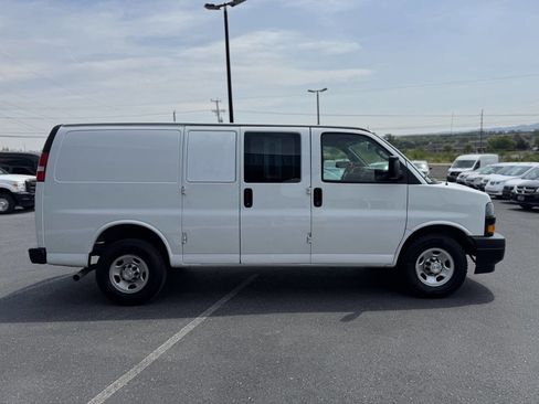 Used 2021 Chevrolet Express 2500 w/ Driver Convenience Package RWD image 37