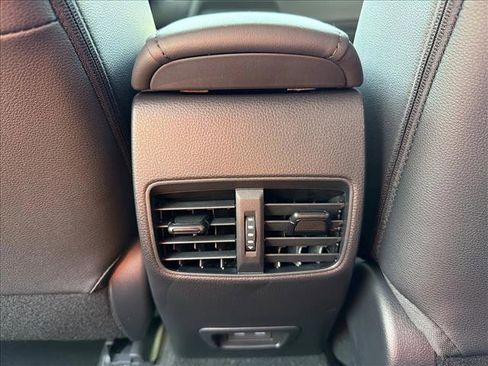 Used 2026 Toyota Corolla Cross XLE w/ Convenience Package image 19