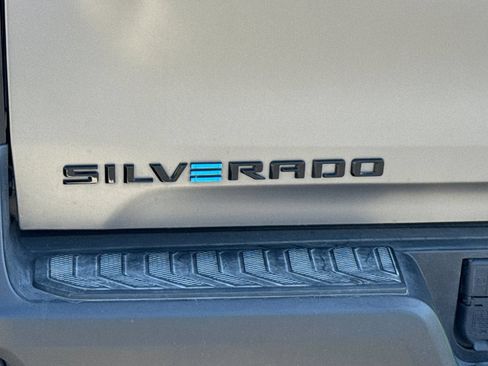 Used 2026 Chevrolet Silverado EV Trail Boss AWD/4WD image 13