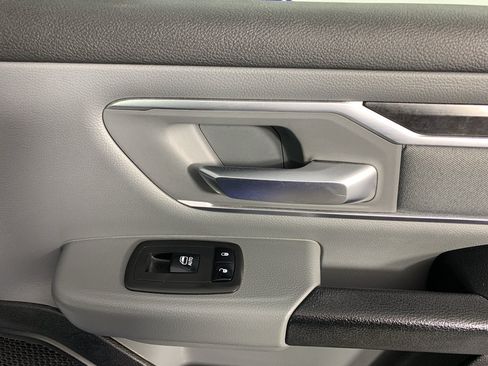 Used 2019 RAM 1500 Big Horn RWD image 38