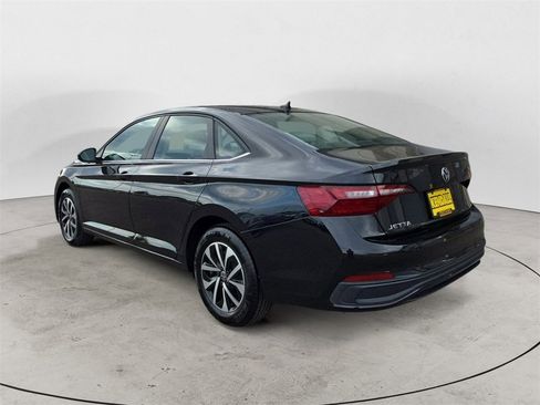 Used 2024 Volkswagen Jetta S image 3