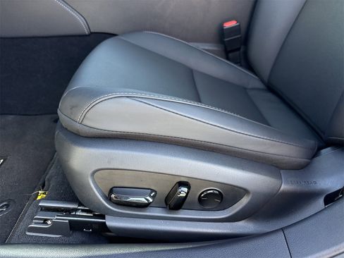 Used 2025 Lexus ES 350 w/ Premium Package image 20