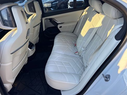 Used 2023 BMW 760i xDrive 760i xDrive image 19