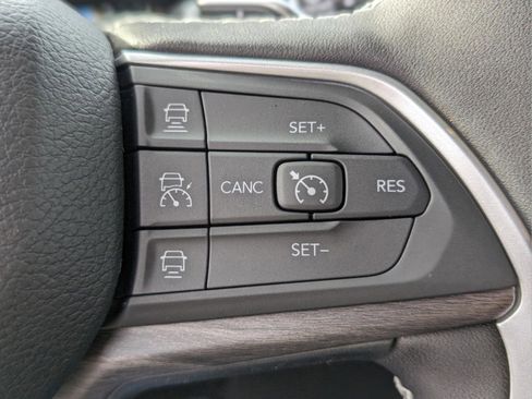 New 2024 Jeep Grand Cherokee Limited 4xe image 27