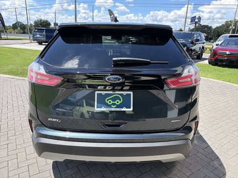 Used 2022 Ford Edge SEL w/ Convenience Package AWD/4WD image 4