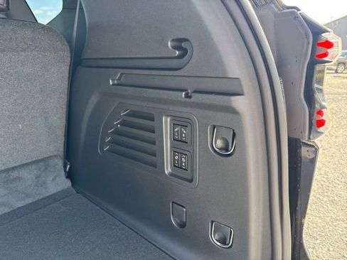 New 2026 GMC Acadia Denali w/ Super Cruise Package image 31