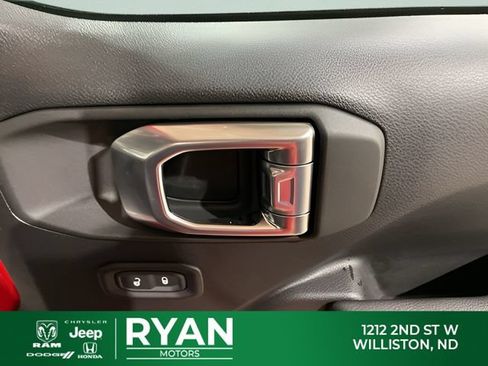 New 2026 Jeep Gladiator Mojave w/ Technology Group AWD/4WD image 46