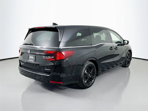 Used 2024 Honda Odyssey Sport image 13