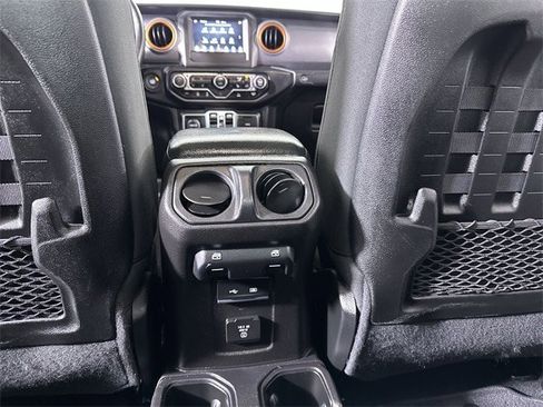 Used 2020 Jeep Gladiator Mojave w/ Cold Weather Group image 22