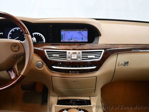 Used 2008 Mercedes-Benz S 550 4MATIC image 24