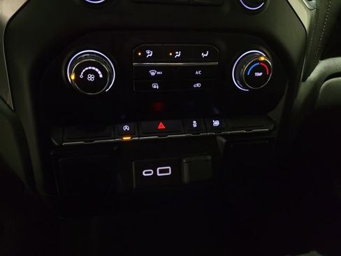 Used 2020 Chevrolet Silverado 1500 LT w/ Bed Protection Package image 30