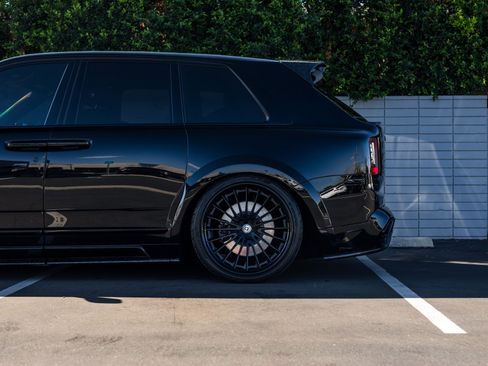 Used 2021 Rolls-Royce Cullinan image 23