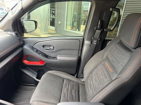 Used 2023 Nissan Frontier PRO-4X w/ Pro Convenience Package AWD/4WD image 29