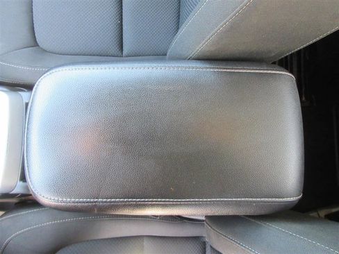 Used 2022 Chevrolet Colorado LT w/ Fleet Safety Package image 15