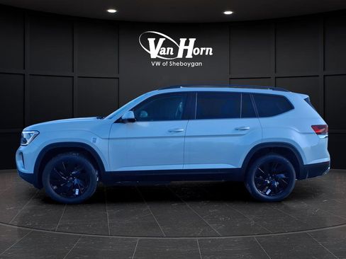 New 2026 Volkswagen Atlas SE image 56