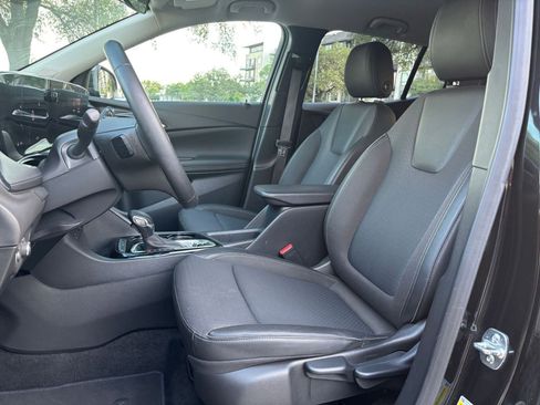 Used 2025 Buick Encore GX Preferred FWD image 22