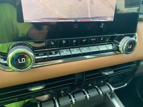 New 2025 GMC Canyon AT4 image 22