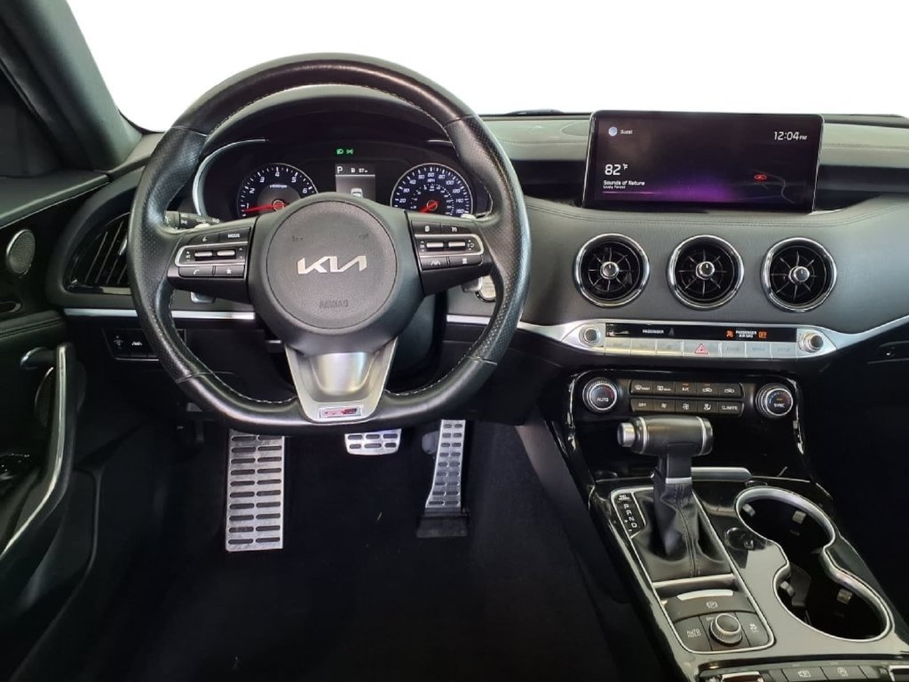 Used 2022 Kia Stinger GT-Line w/ Sun & Sound Package RWD image 16