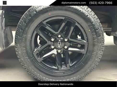 Used 2019 Chevrolet Silverado 1500 LT Trail Boss image 38