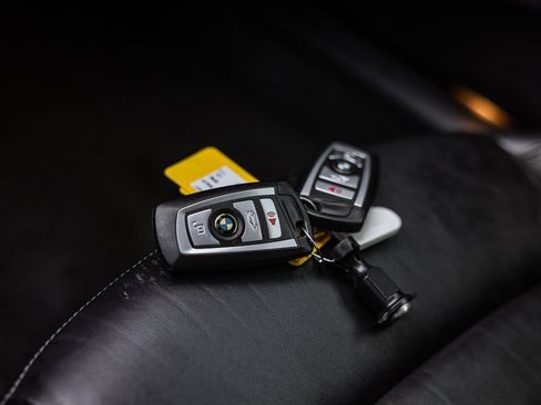 Used 2015 BMW M4 Base image 19