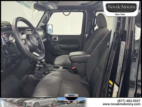 Used 2022 Jeep Wrangler Unlimited Sport AWD/4WD image 12
