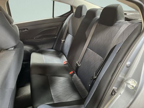 Used 2025 Nissan Versa SV image 27