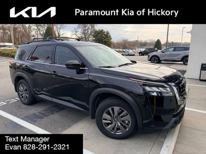 Used 2025 Nissan Pathfinder SV w/ SV Premium Package