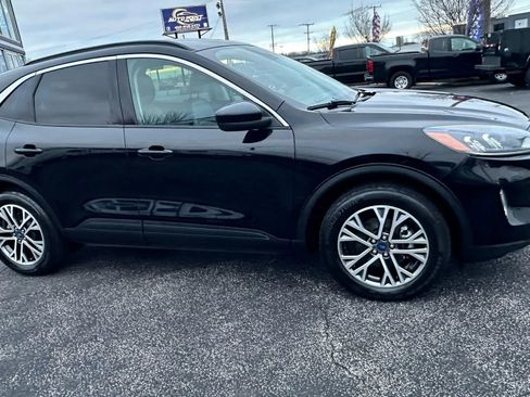 Used 2021 Ford Escape SEL image 4