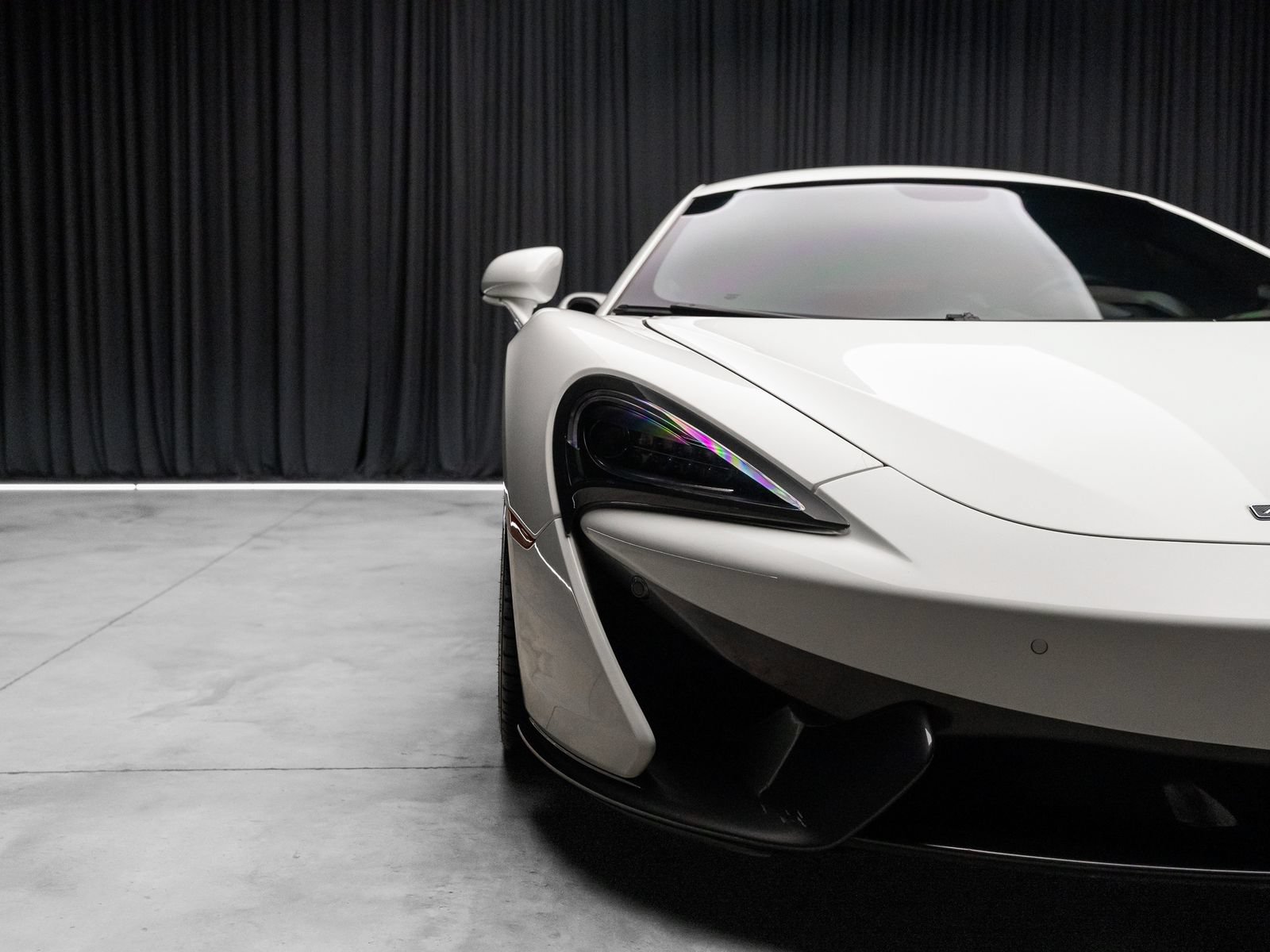 Used 2016 McLaren 570S Coupe RWD image 21