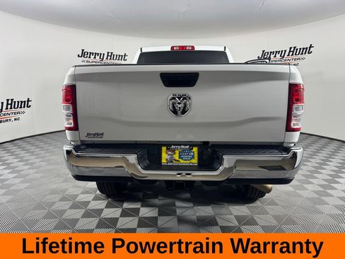 Used 2024 RAM 2500 Big Horn image 8
